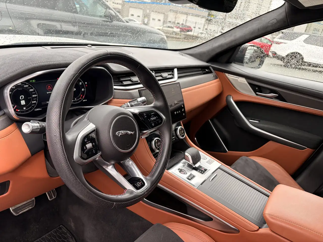 Jaguar F-Pace снимка Jaguar F-Pace