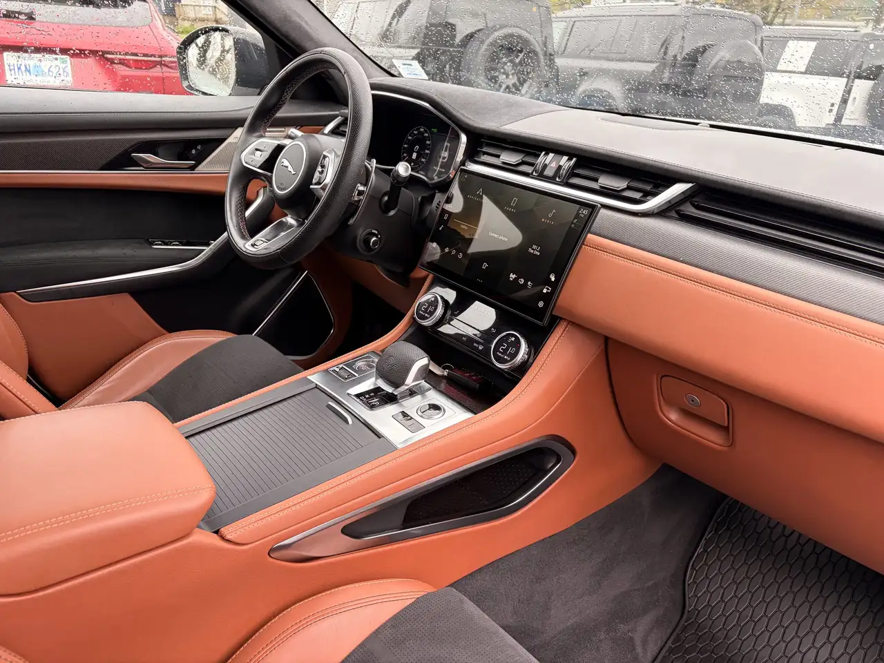 Jaguar F-Pace снимка Jaguar F-Pace