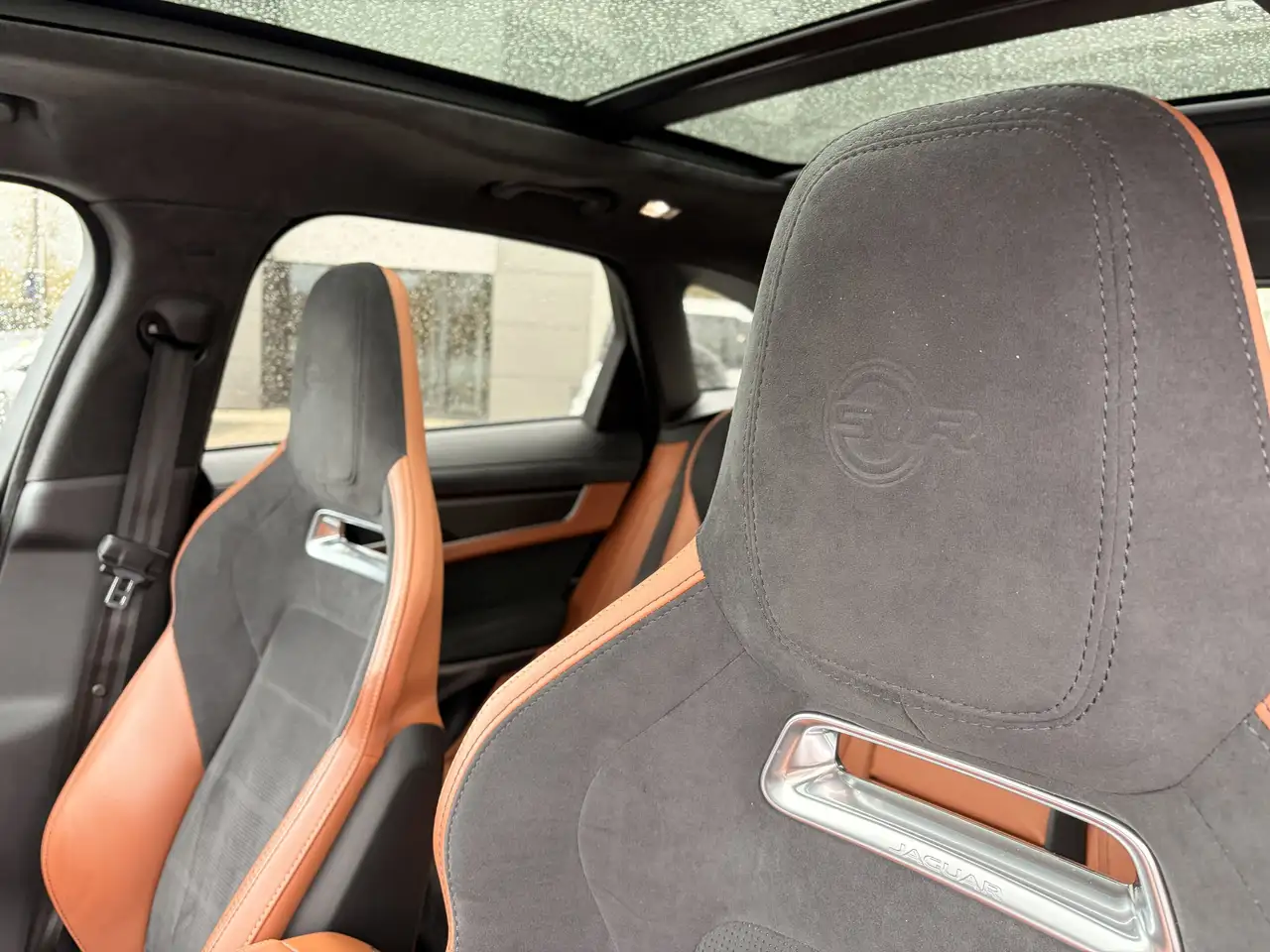 Jaguar F-Pace снимка Jaguar F-Pace
