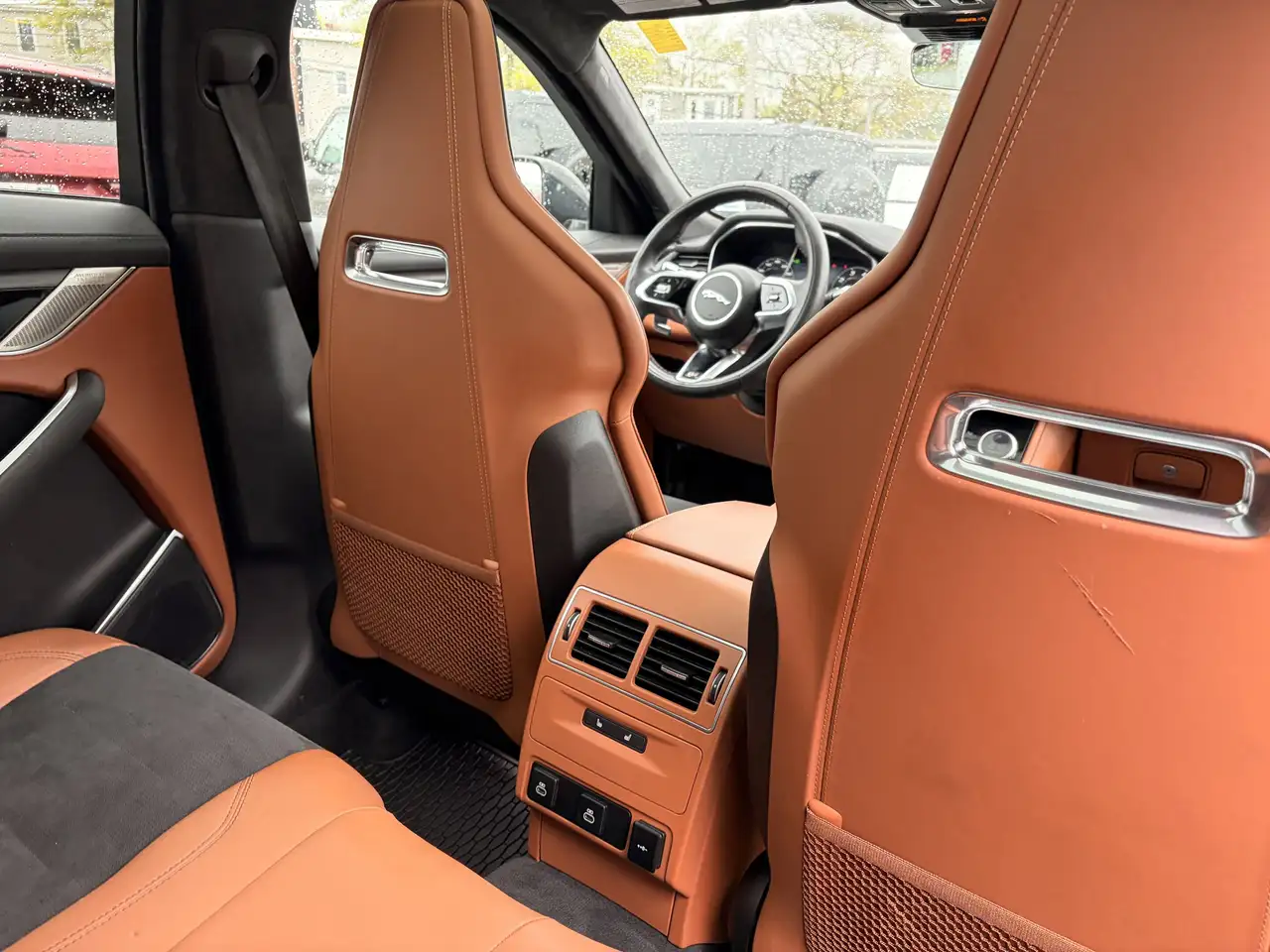 Jaguar F-Pace снимка Jaguar F-Pace