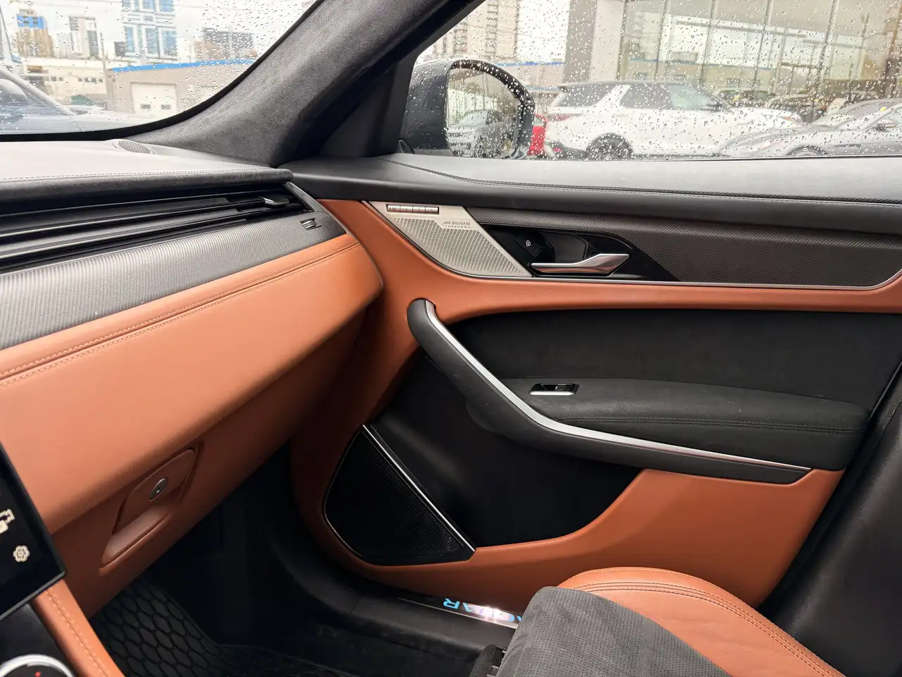 Jaguar F-Pace снимка Jaguar F-Pace