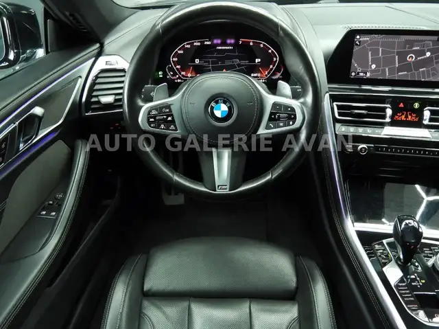 BMW 8 Series view 15