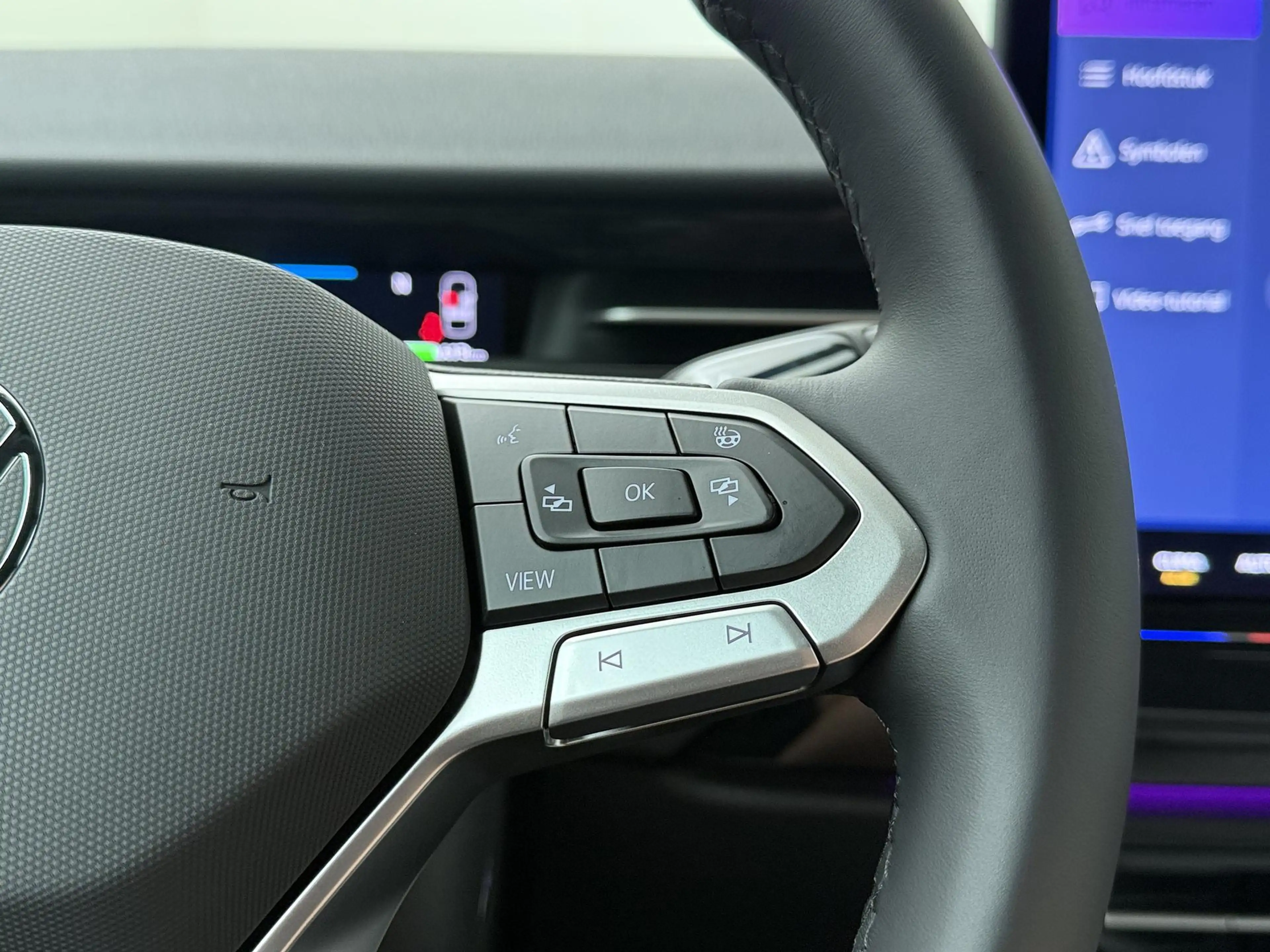 Volkswagen ID.7 Limited Edition Plus 86 kWh accu, 210 kW / 286 PK — photo 9