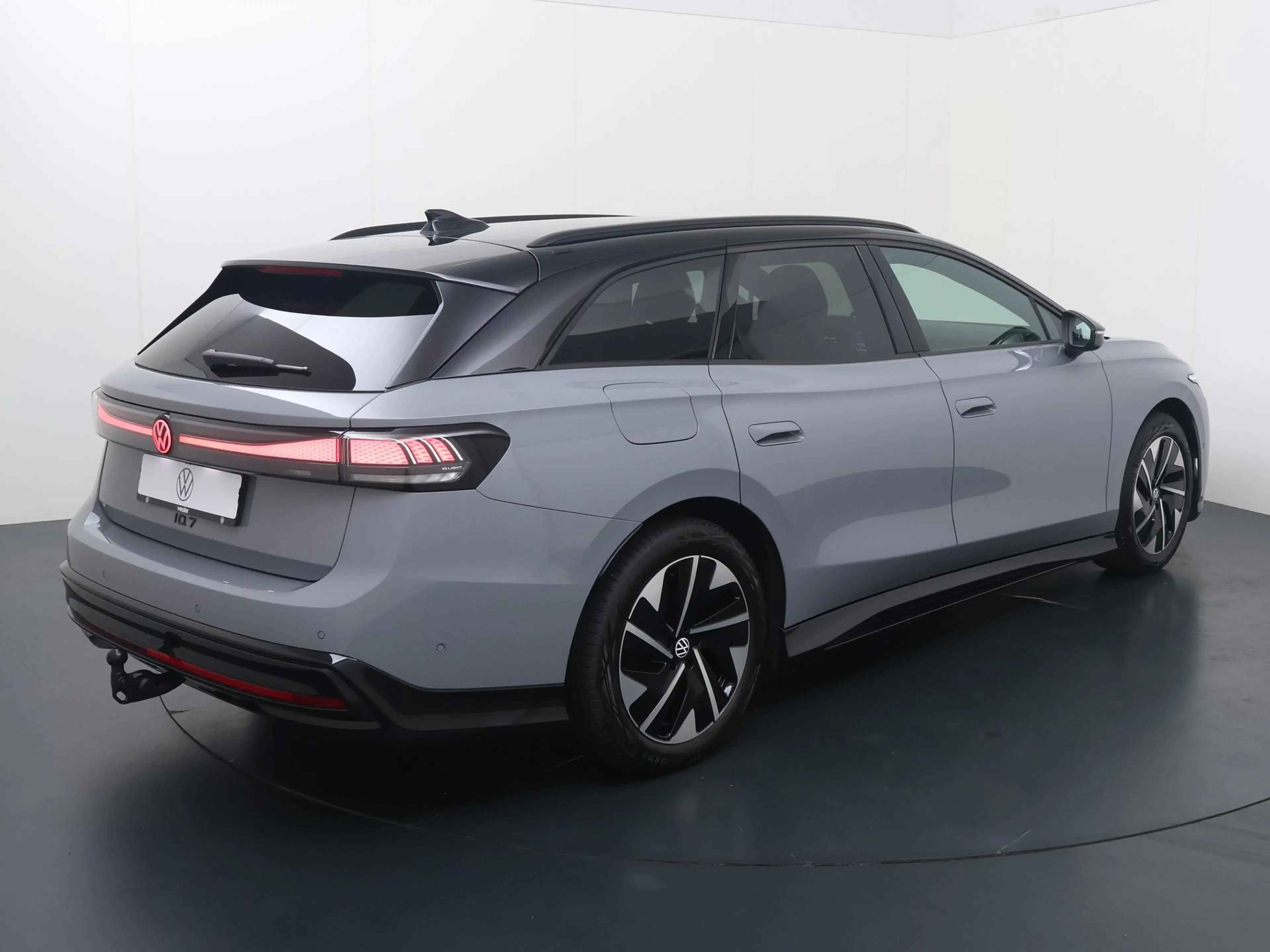 Volkswagen ID.7 Limited Edition Plus 86 kWh accu, 210 kW / 286 PK — photo 5