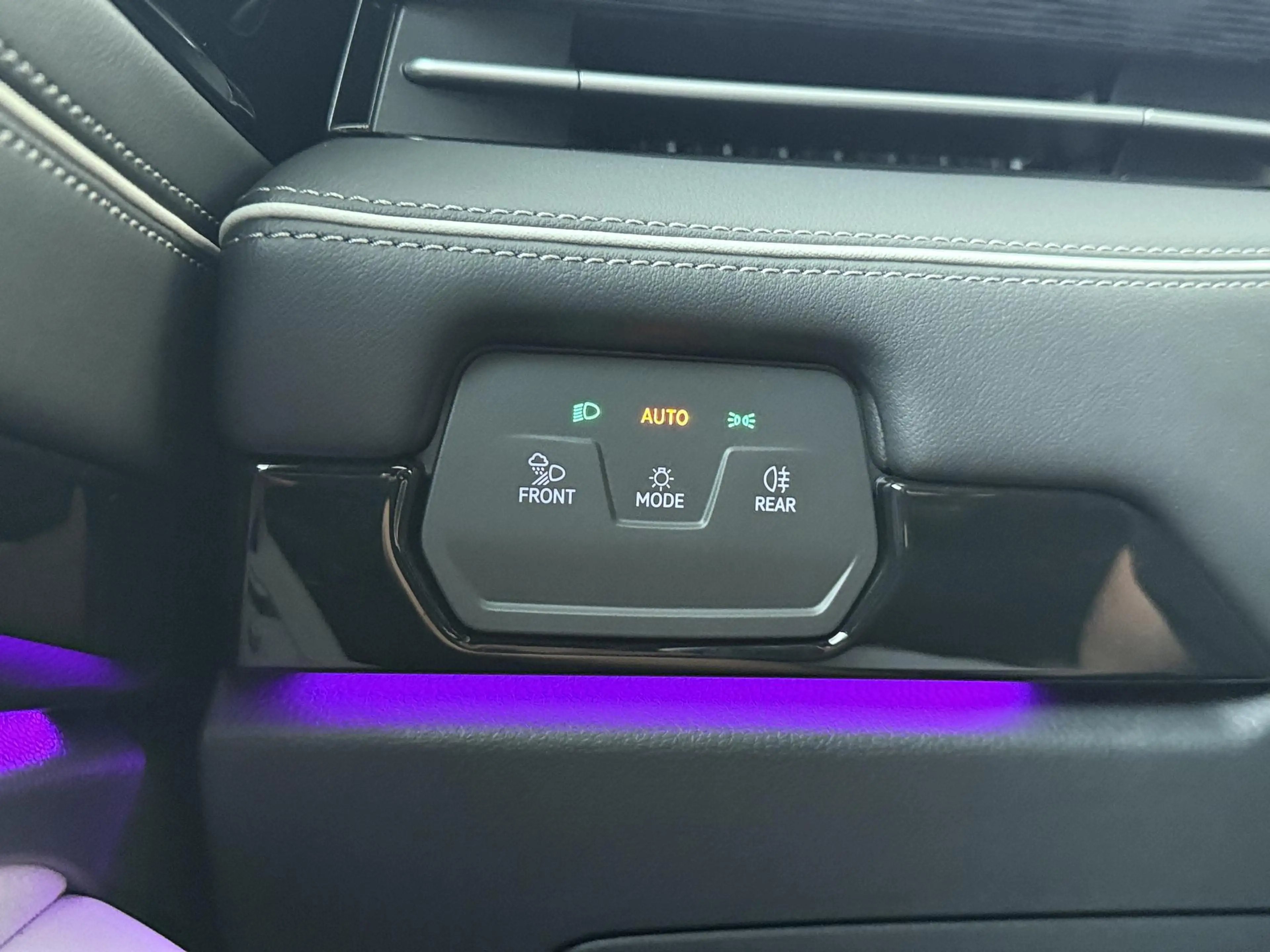 Volkswagen ID.7 Limited Edition Plus 86 kWh accu, 210 kW / 286 PK — photo 13