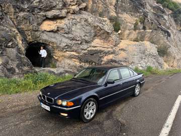 Protection (armoured - BR4) 740iL P