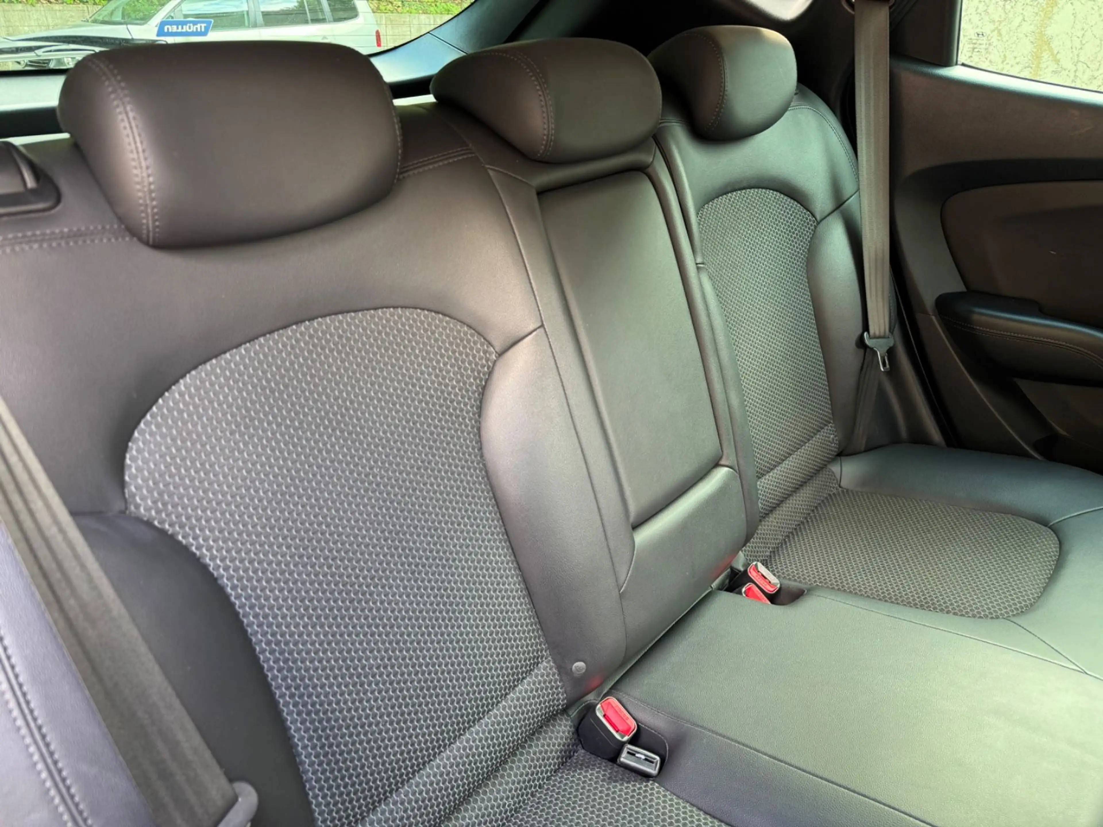 Hyundai iX35 5 Star Edition 2WD — photo 11