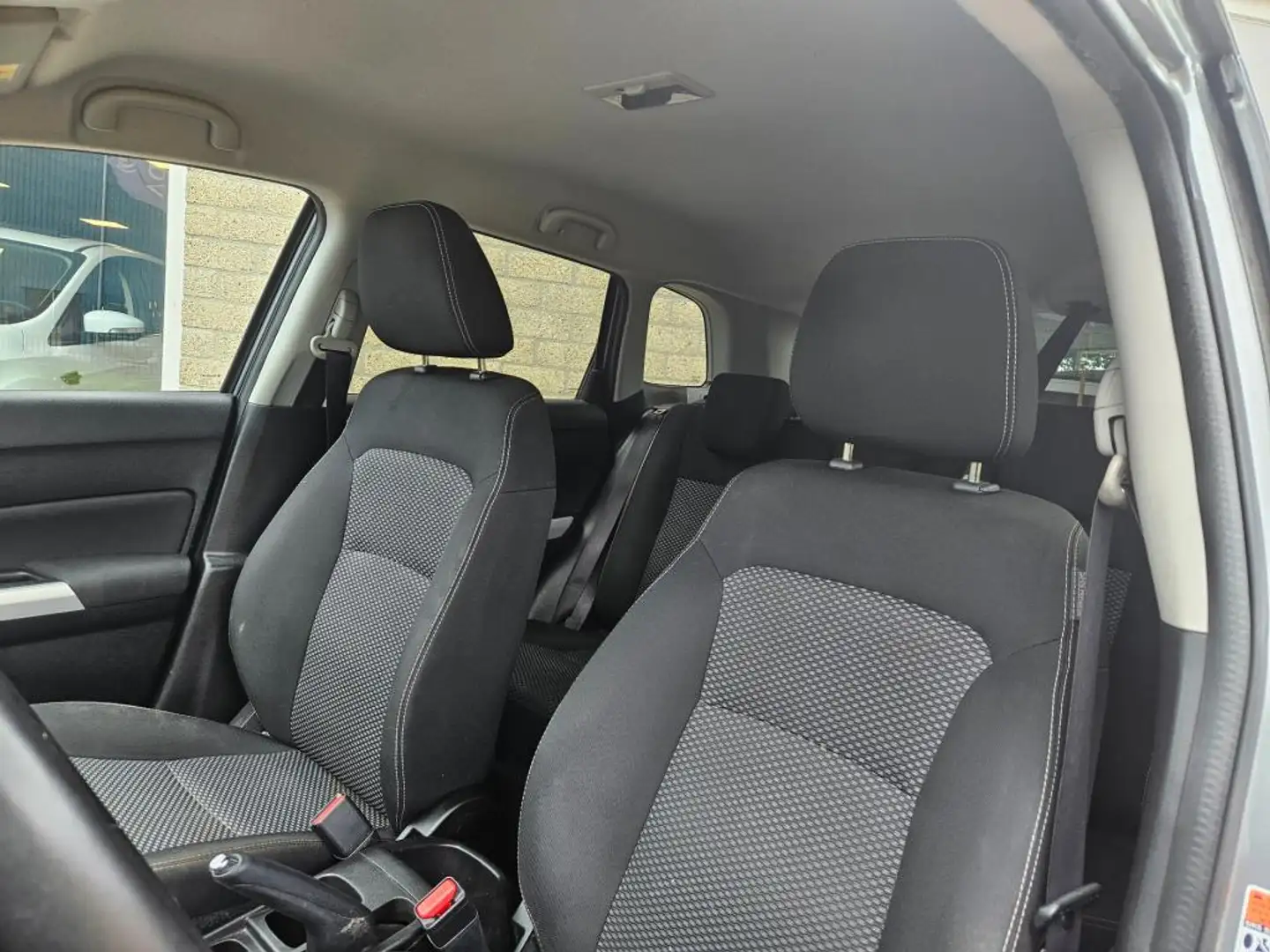 Suzuki Vitara 1.6 Exclusive Navi*Camera*Trekhaak*Stoelverw.*Crui Grijs - 2