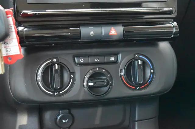 Citroen C3 view 18