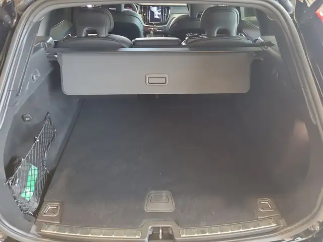 Volvo XC60 view 18