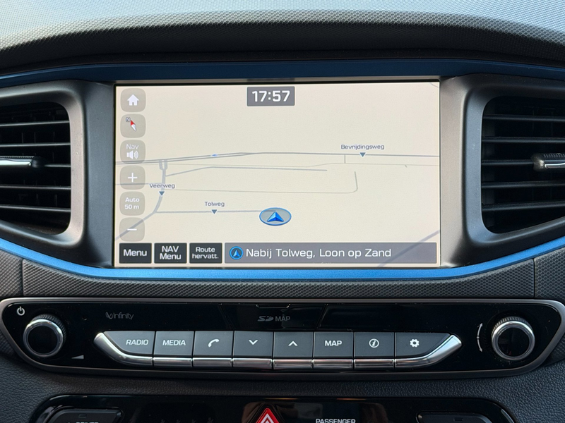Hyundai IONIQ 1.6 GDi Comfort|Infinity|Camera|Keyless — photo 17