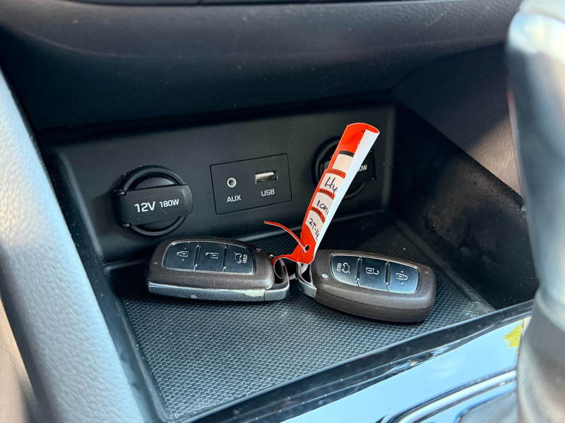 Hyundai IONIQ 1.6 GDi Comfort|Infinity|Camera|Keyless — photo 28