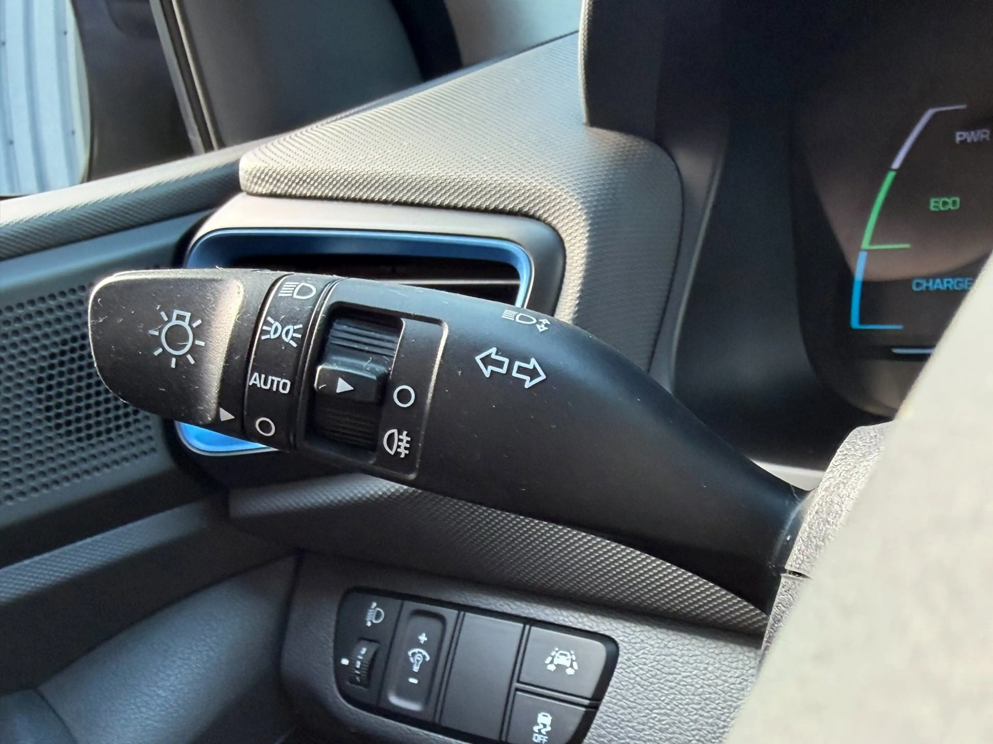 Hyundai IONIQ 1.6 GDi Comfort|Infinity|Camera|Keyless — photo 23