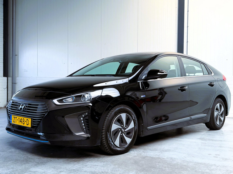 Hyundai IONIQ 1.6 GDi Comfort|Infinity|Camera|Keyless — photo 2