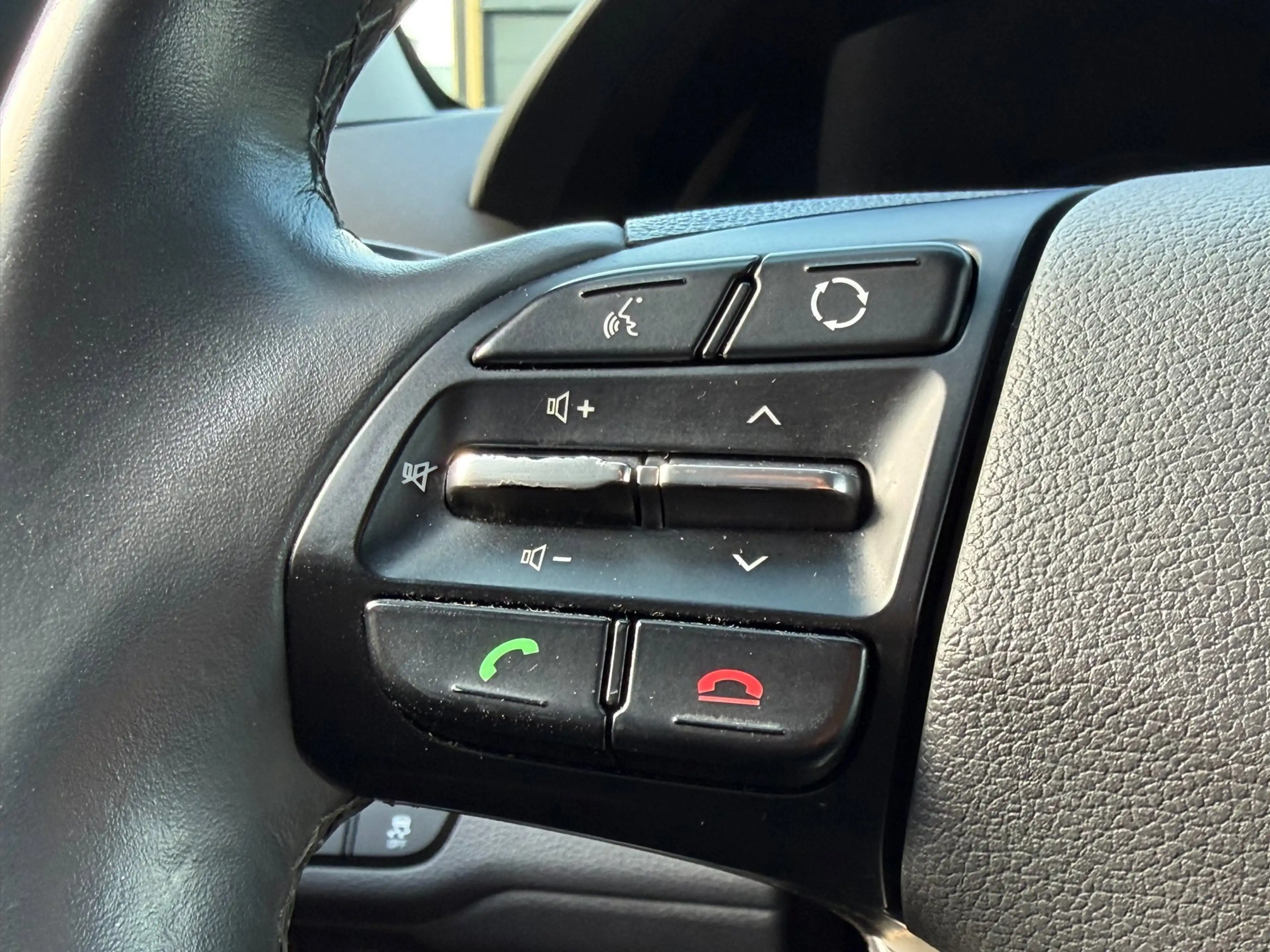 Hyundai IONIQ 1.6 GDi Comfort|Infinity|Camera|Keyless — photo 21