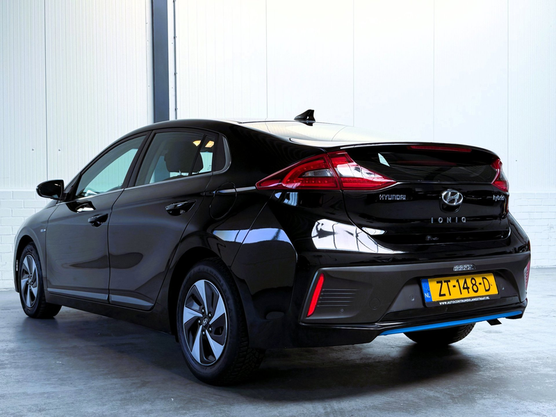 Hyundai IONIQ 1.6 GDi Comfort|Infinity|Camera|Keyless — photo 3