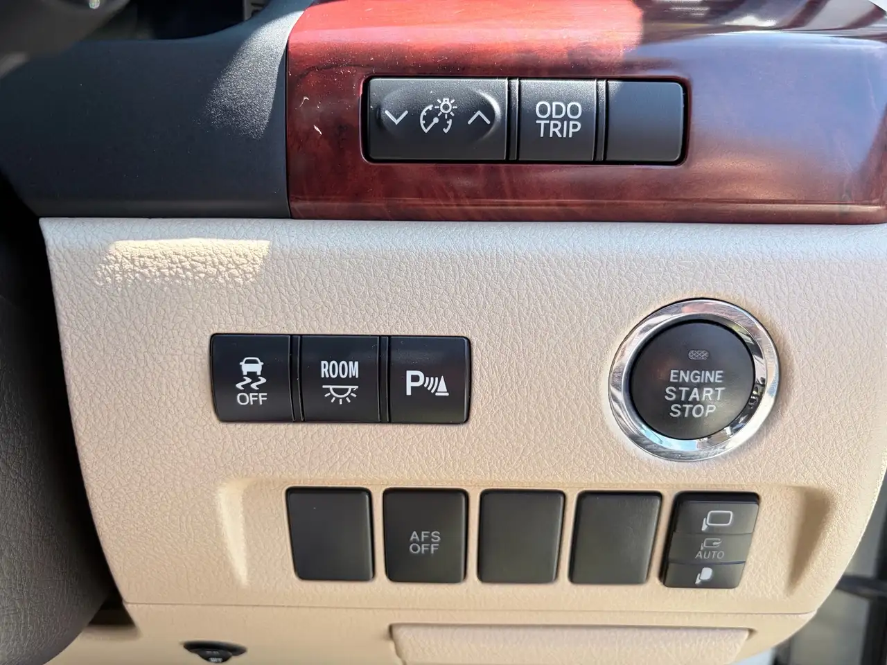 Toyota Sienna снимка Toyota Sienna