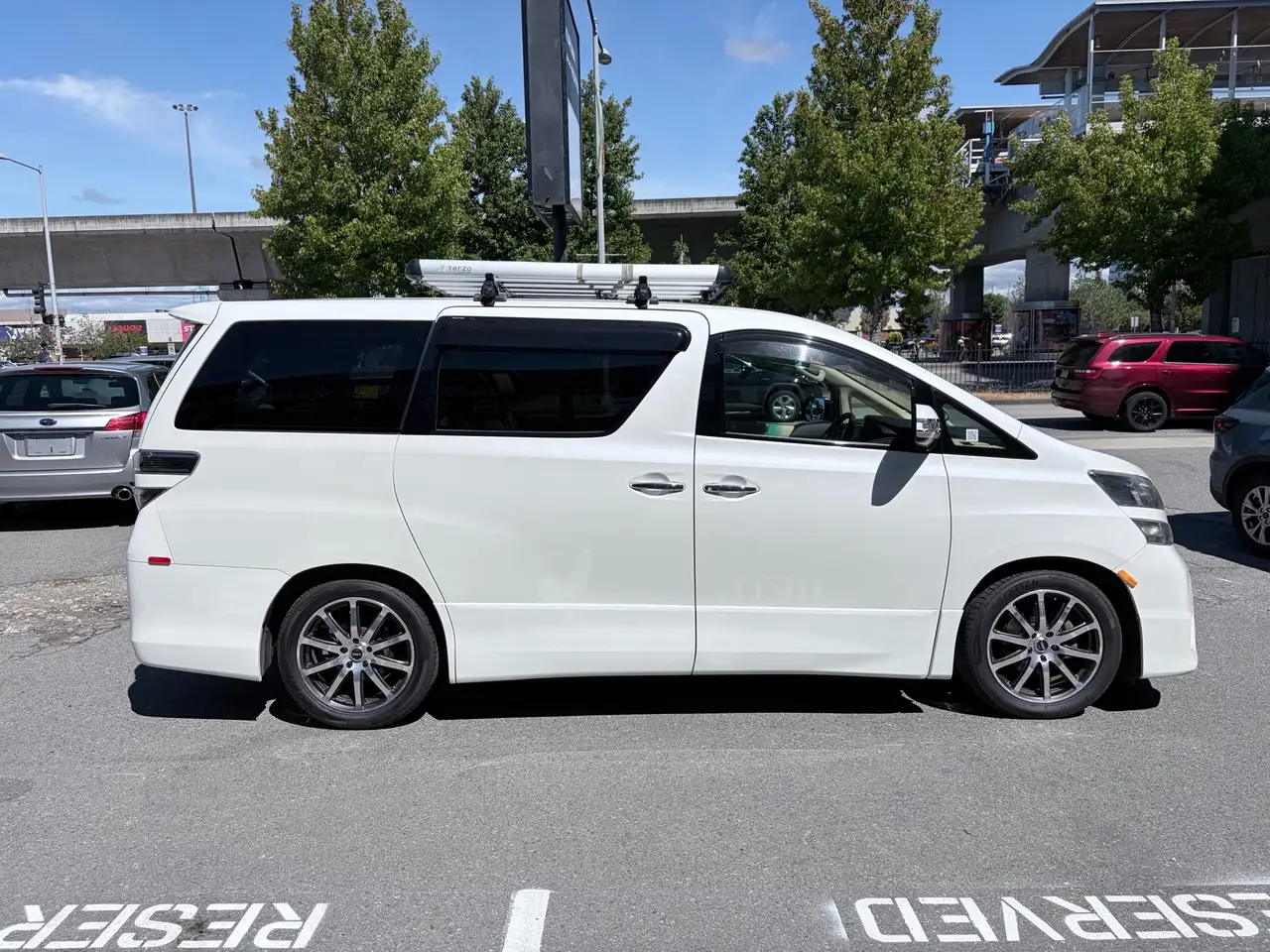 Toyota Sienna снимка Toyota Sienna
