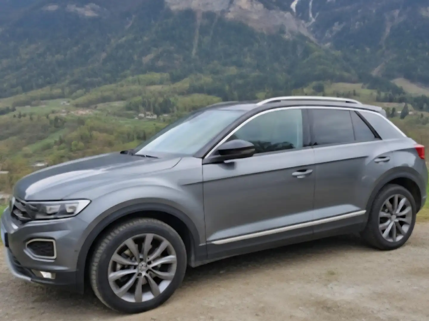 Volkswagen T-Roc T-Roc I 2017 2.0 tdi Advanced 4motion dsg Grigio - 1