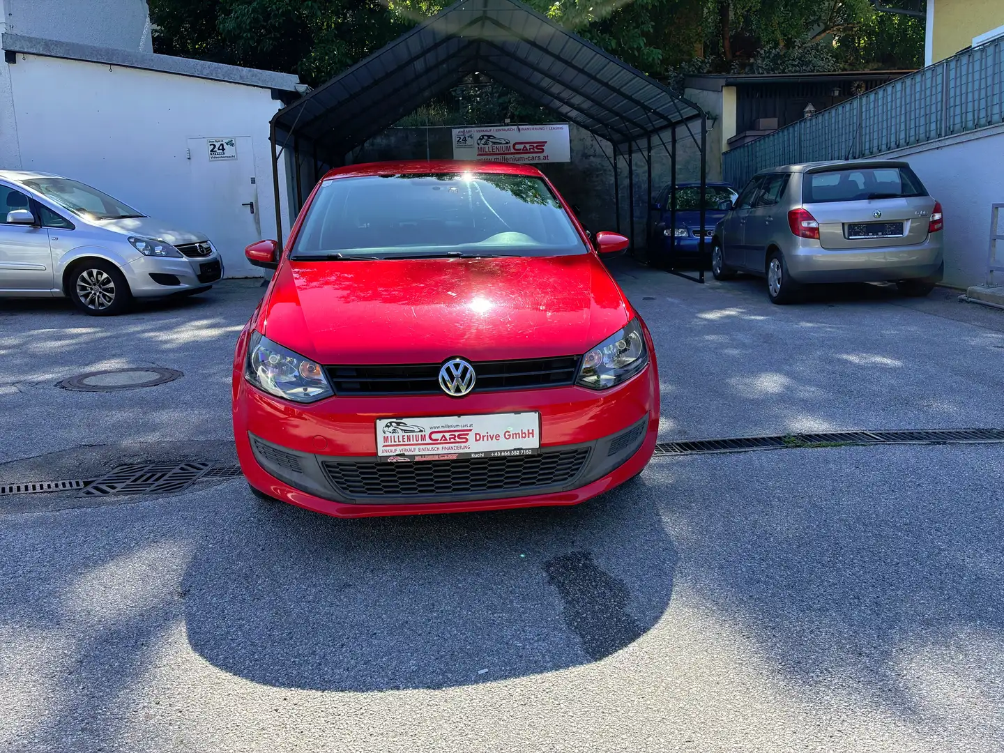 Volkswagen Polo Trendline 1,2 bei Finanzierung Zinssatz fix 6,274% Rot - 2