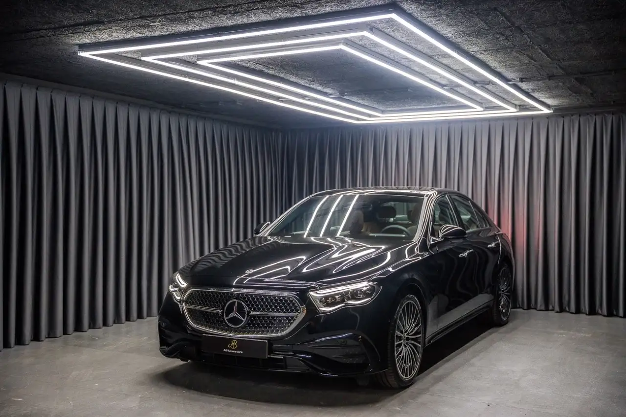 Mercedes-Benz E 200