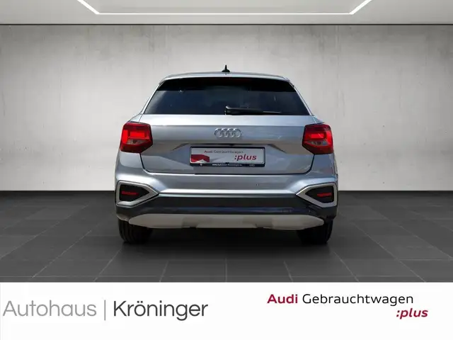 Audi Q2 view 6