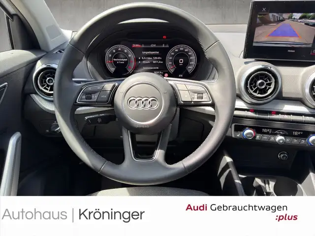 Audi Q2 view 11