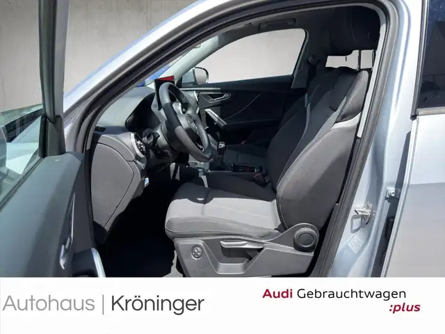 Audi Q2 view 7