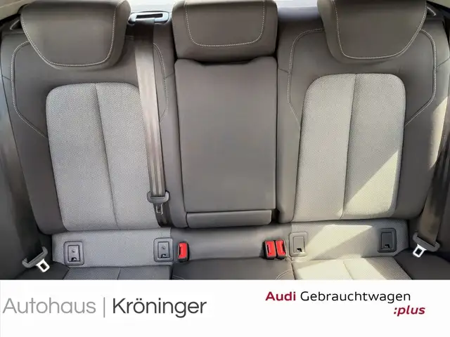 Audi Q2 view 10