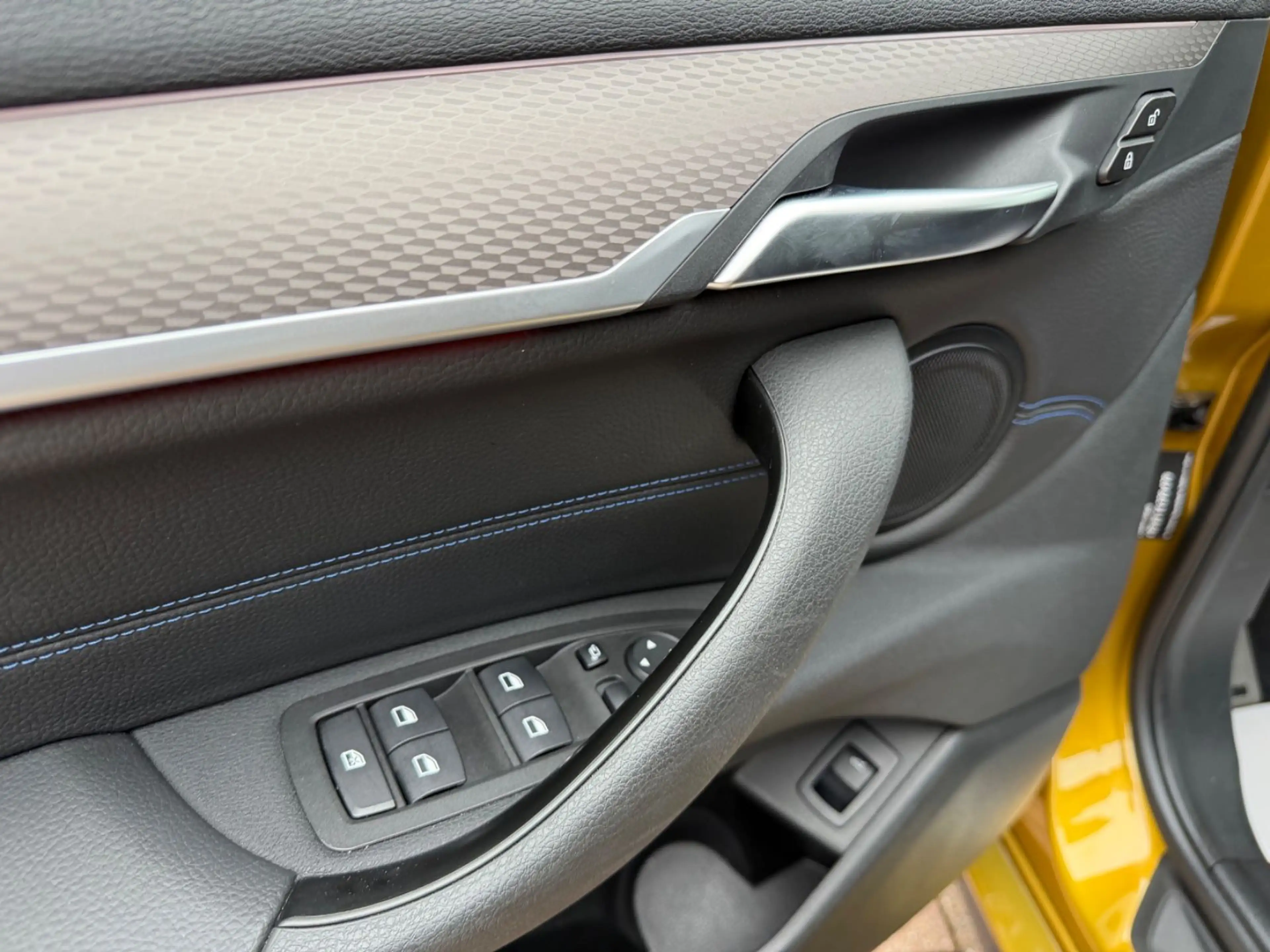 BMW X2 xDrive M35 i Euro 6 LED Automatik — photo 14