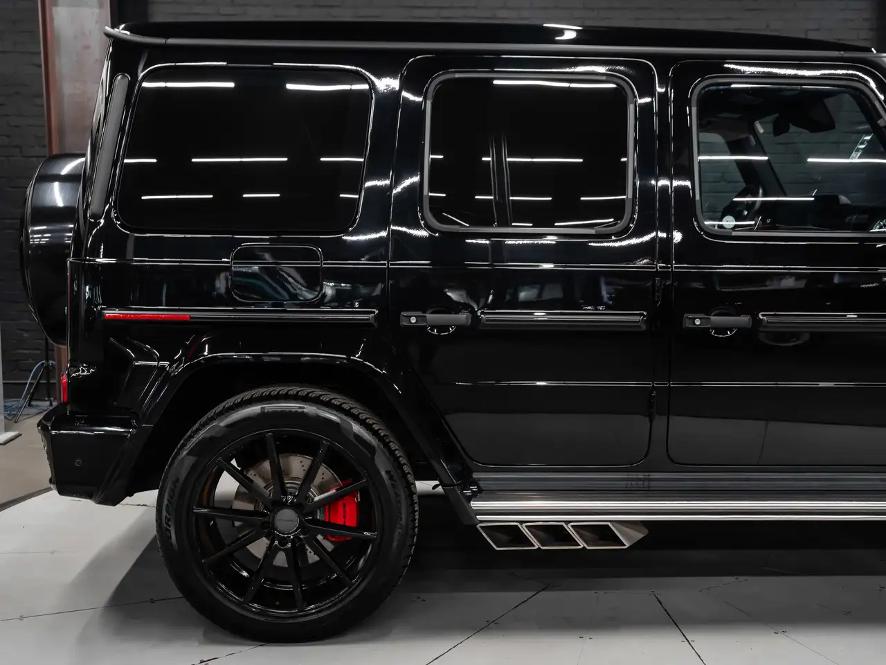 Mercedes-Benz G-Class снимка Mercedes-Benz G-Class