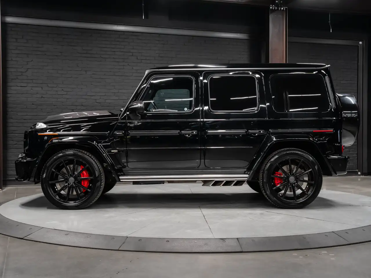Mercedes-Benz G-Class снимка Mercedes-Benz G-Class