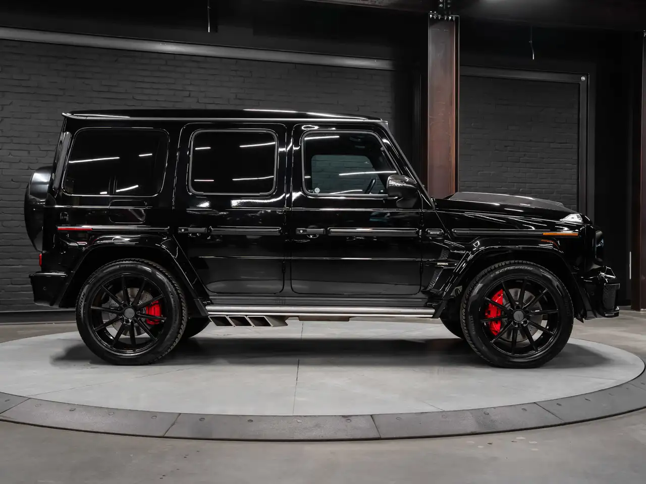 Mercedes-Benz G-Class снимка Mercedes-Benz G-Class