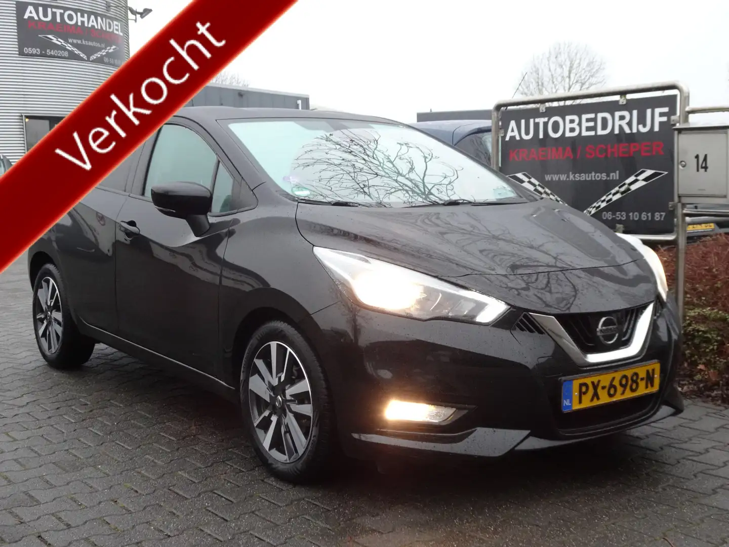 Nissan Micra 0.9 IG-T N-Connecta Zwart - 1