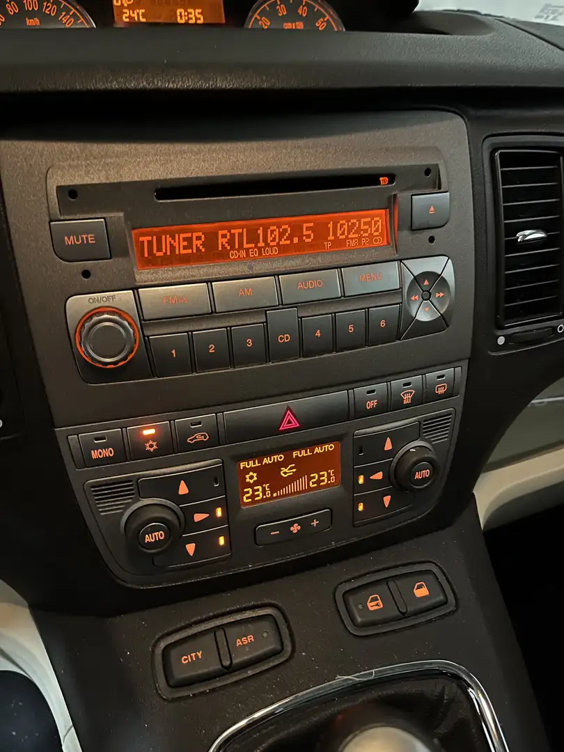 Lancia MUSA 1.4 16v Platino Plus - 2