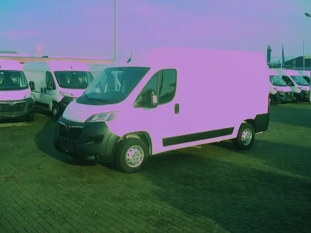 Opel Movano C L2H2 3,3t Edition 37450Km Klima Tempom.