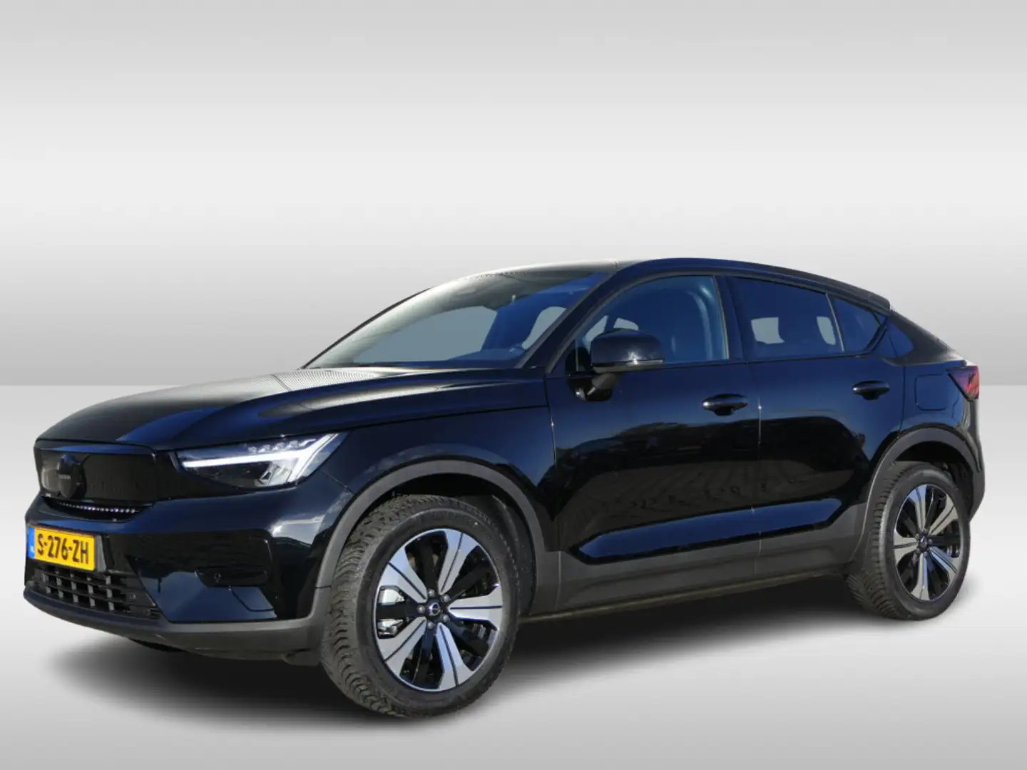 Volvo C40 Single Motor 69 kWh | Black Pack | Climate Pack | Negro - 1