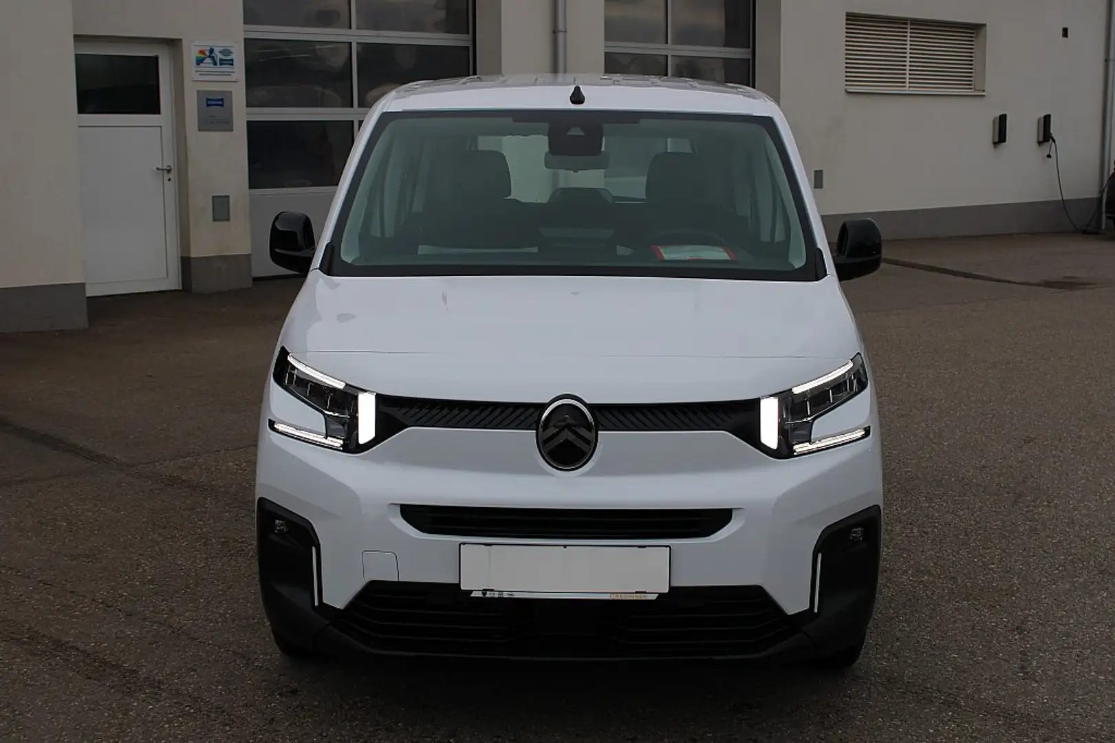 Citroen Berlingo BlueHDi 100 S&S Plus M Weiß - 2