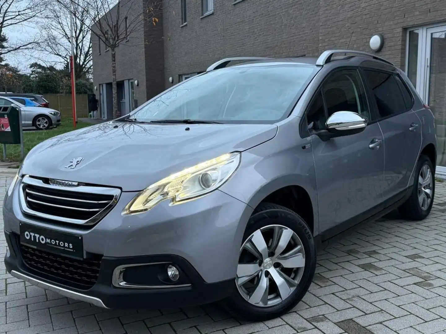 Peugeot 2008 2008 PureTech 82 Allure | 1.Eigenaar | Garantie Gris - 1
