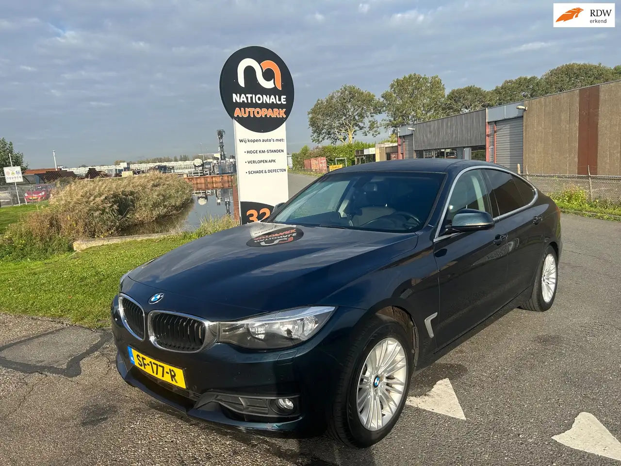 BMW 320