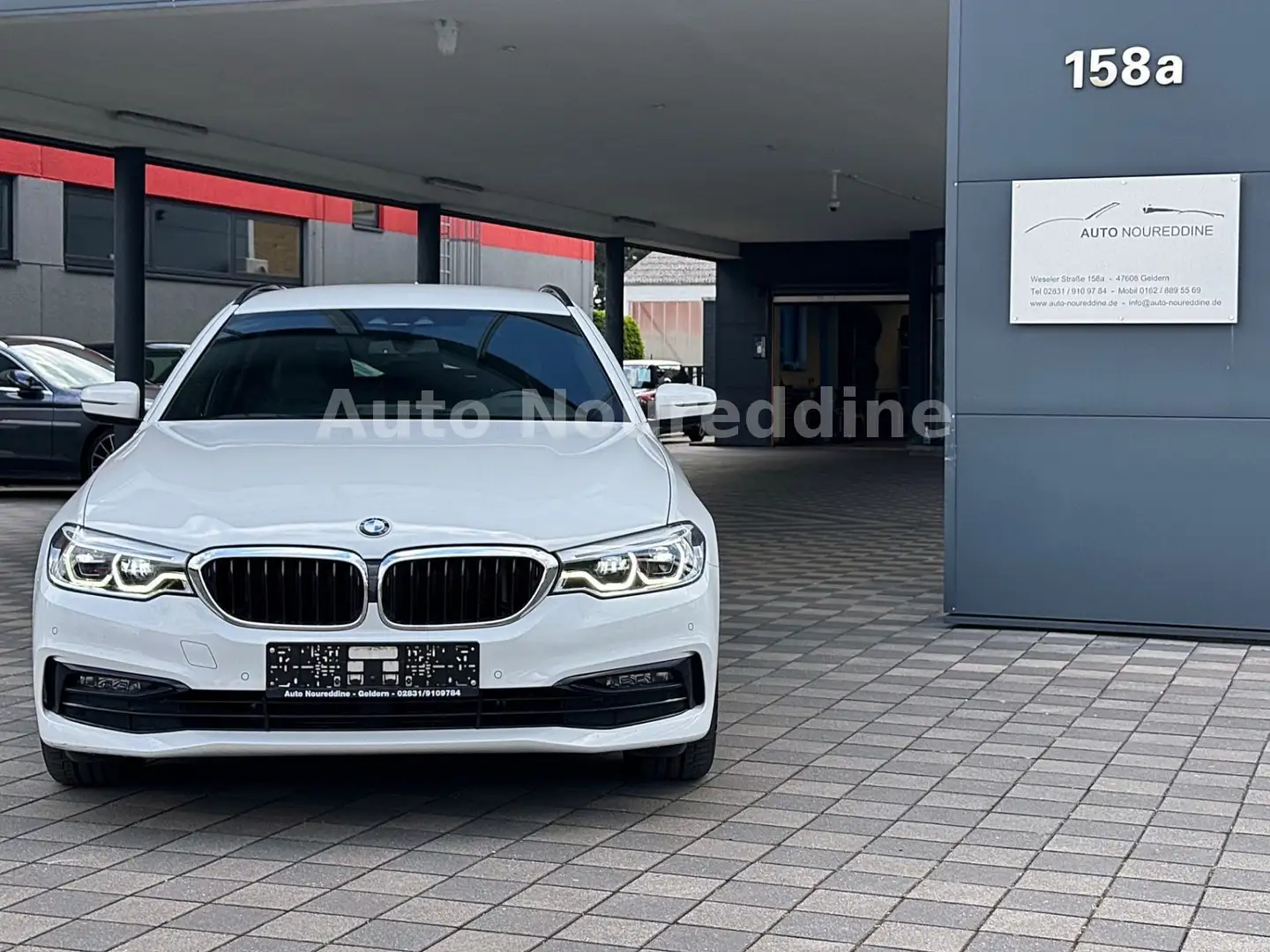 BMW 530 i xDrive Touring *Deutsch*Leder*Navi*LED*DA* Blanc - 2