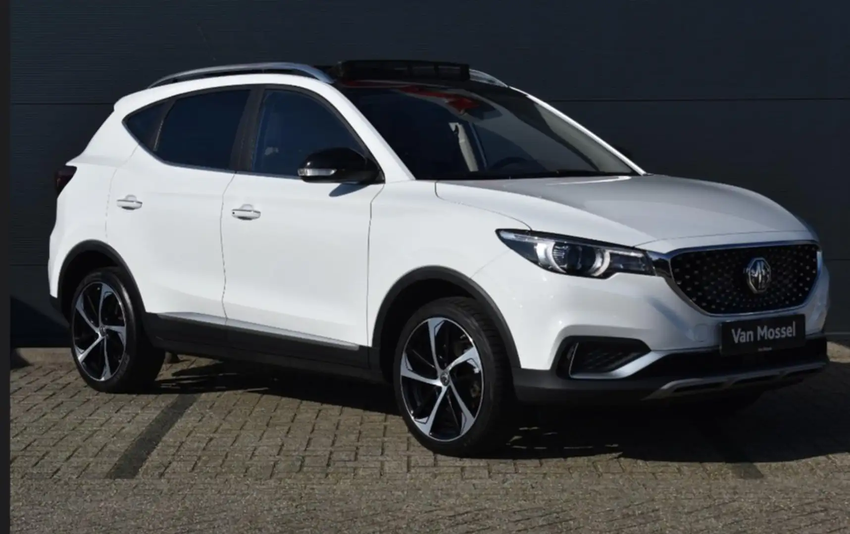 MG ZS Luxury  met panorama dak Blanc - 1