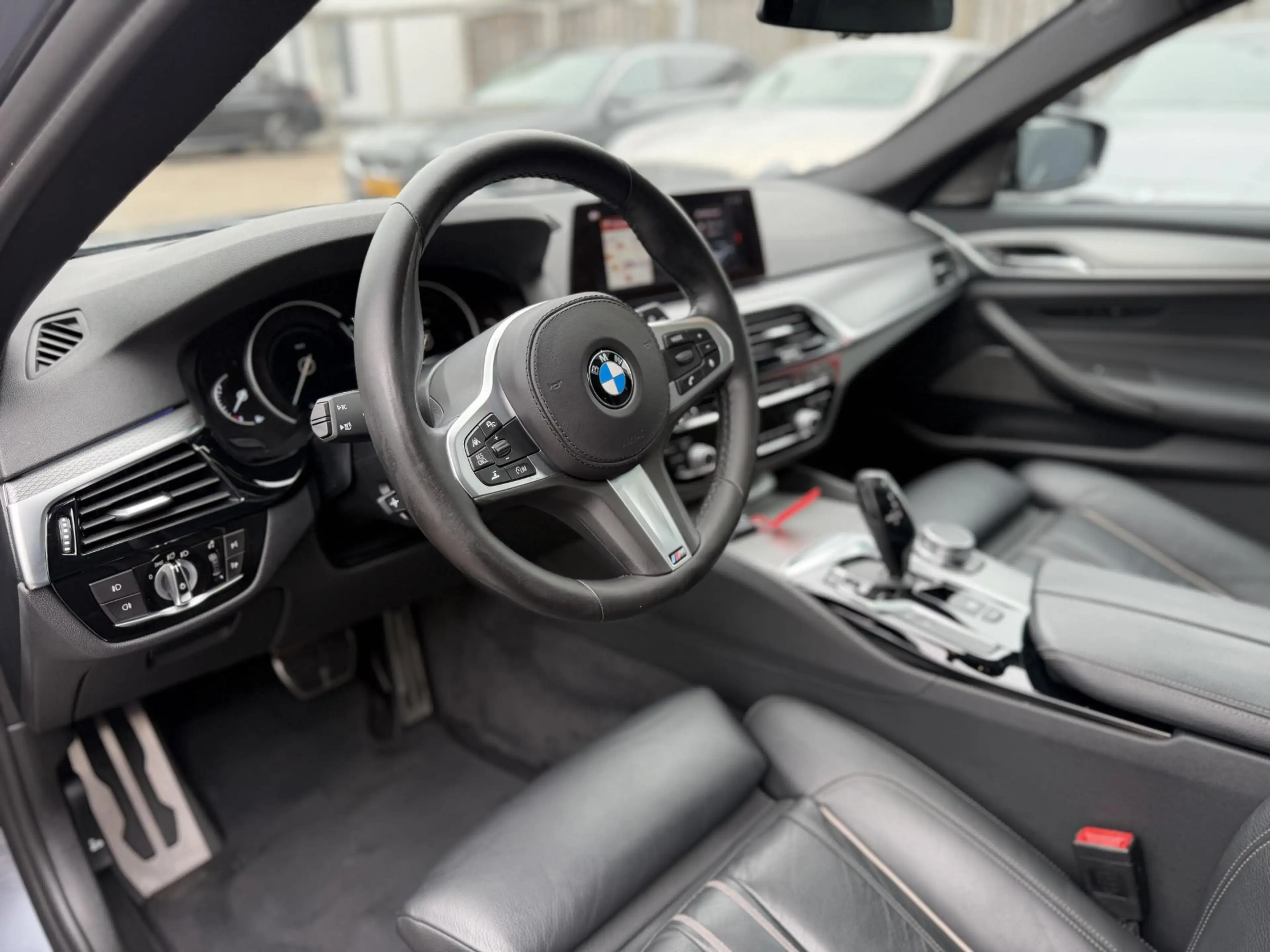 BMW 520 5-serie Touring 520i M-Sport Pano|HarmanKardon|360 — photo 15