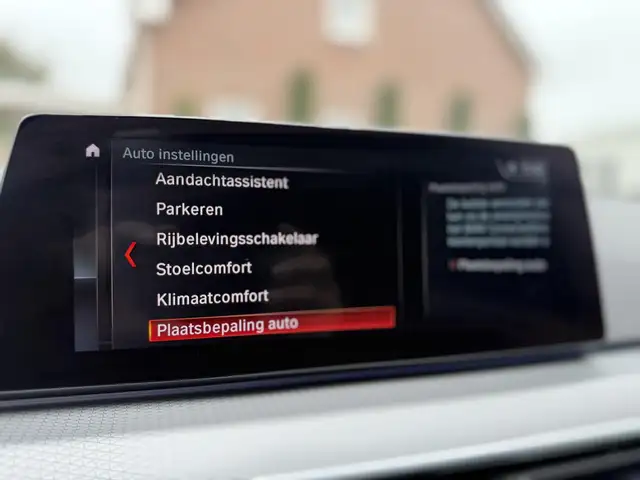 BMW 5 Series view 30