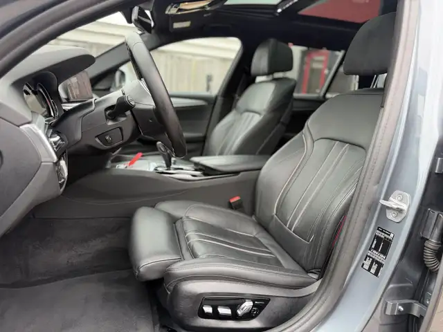 BMW 5 Series view 3