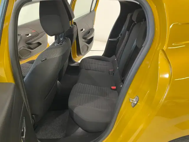 Peugeot 208 view 7