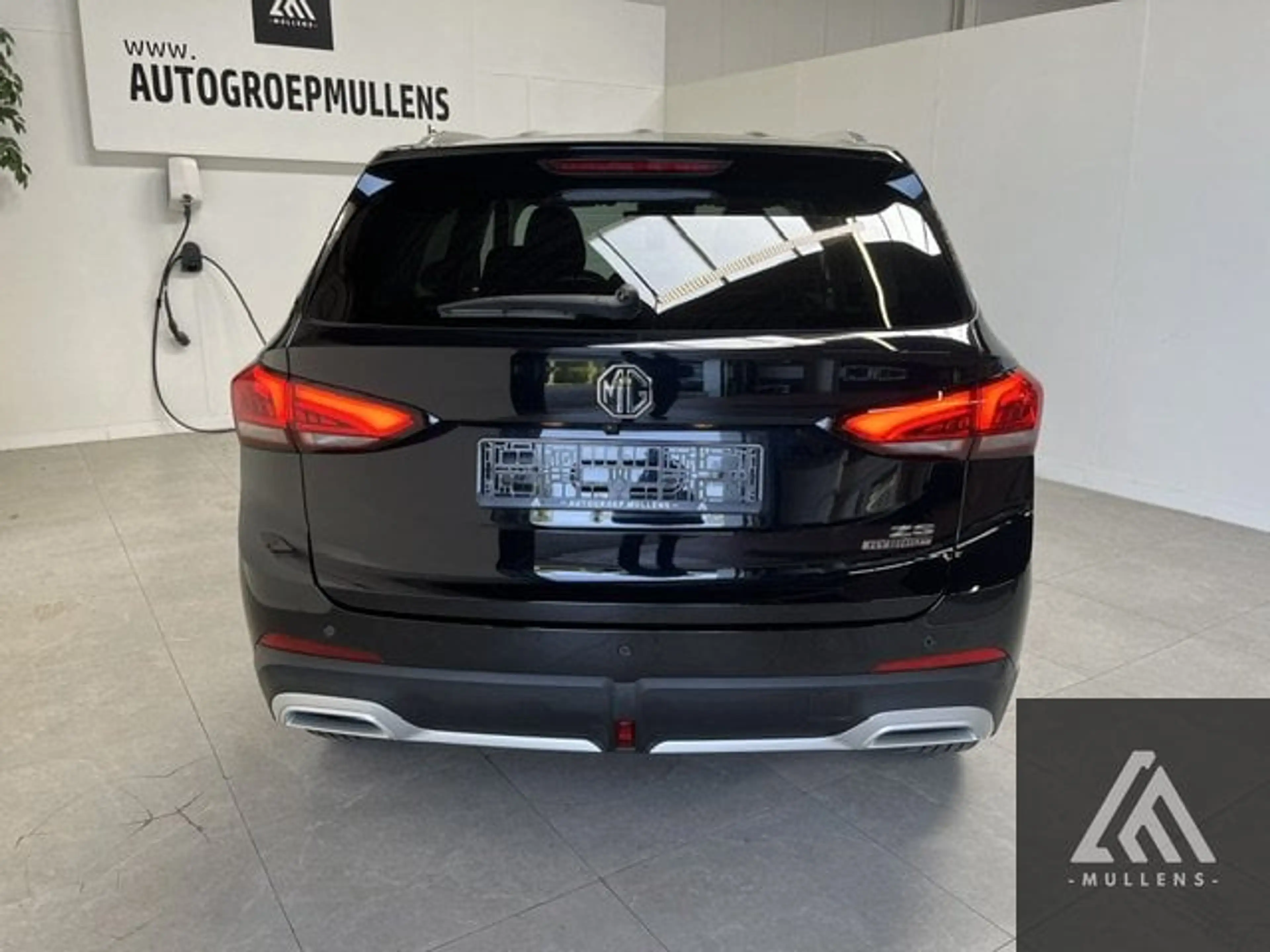 MG ZS Hybrid+ Luxury — photo 5