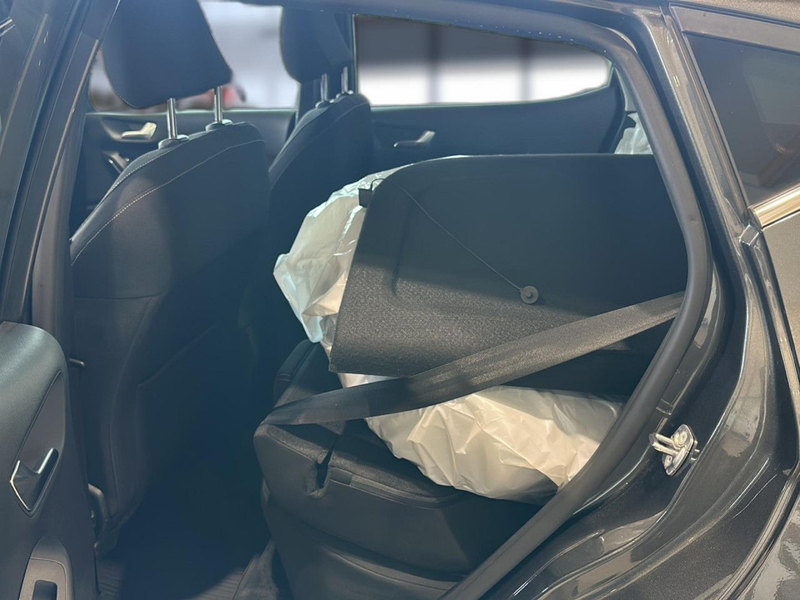 Ford Fiesta Titanium Bluetooth LED Klima Einparkhilfe — photo 13