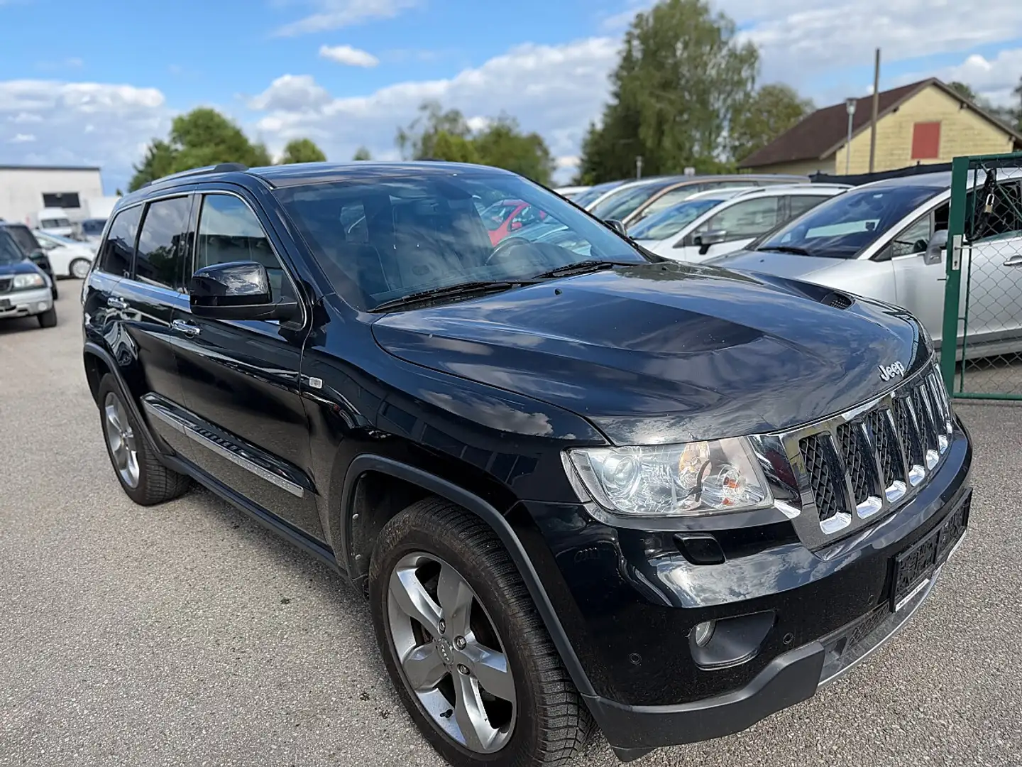 Jeep Grand Cherokee 3,0 V6 CRD Overland Schwarz - 2