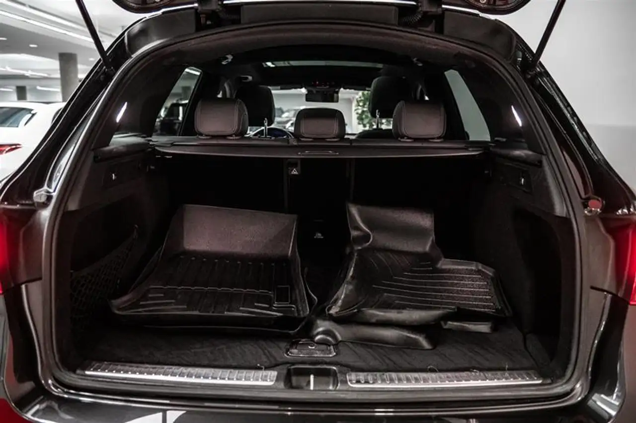 Mercedes-Benz GLC снимка Mercedes-Benz GLC